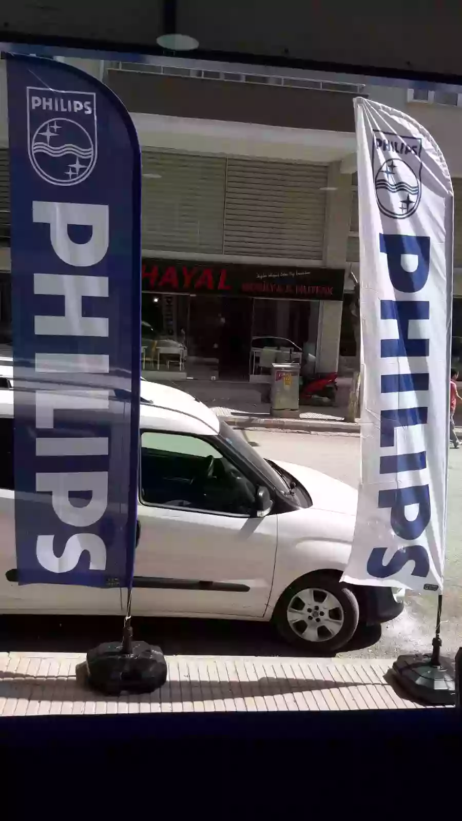 beyaz-esyaci-yelken-bayragi-10