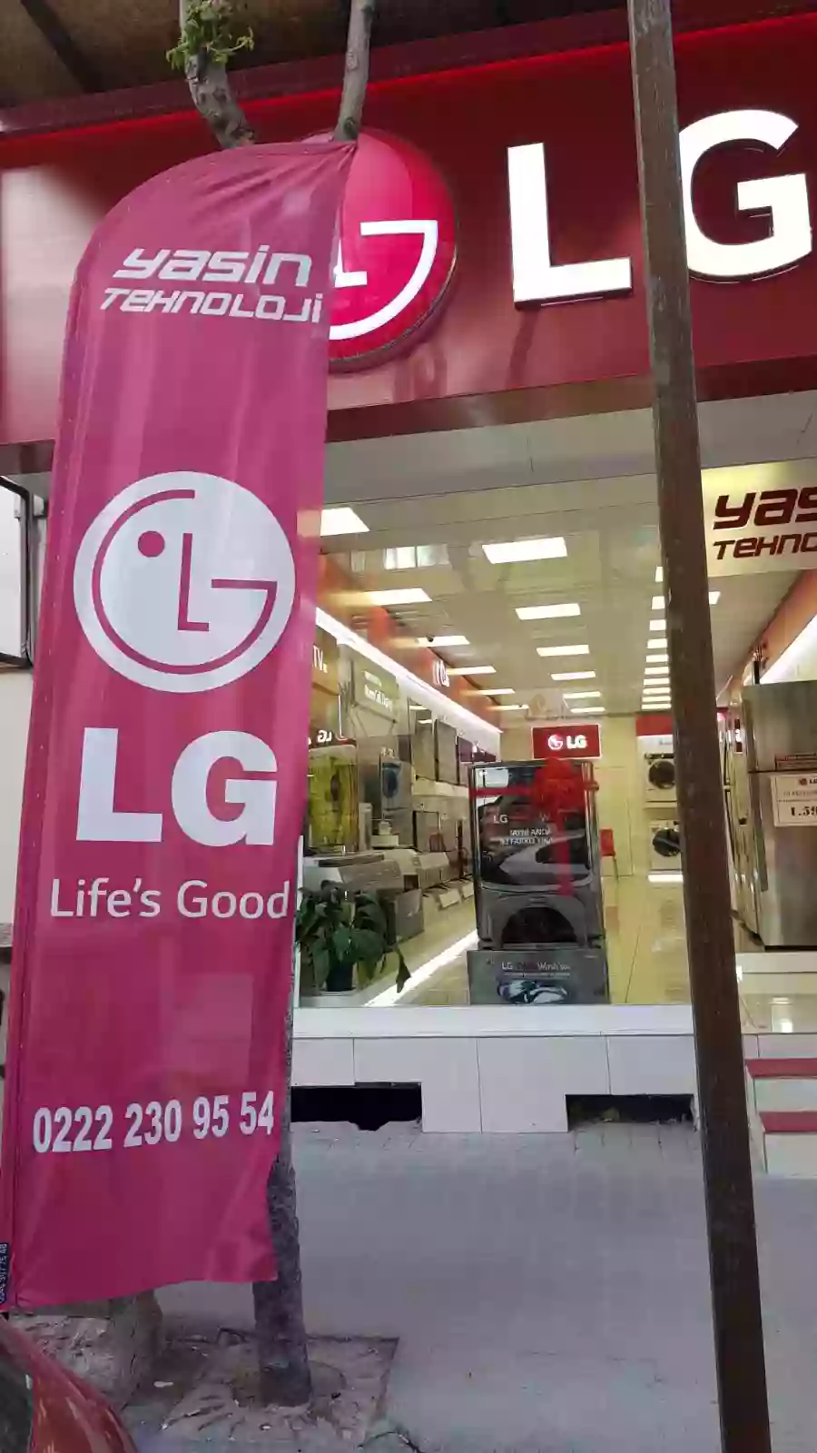 beyaz-esyaci-yelken-bayragi-11