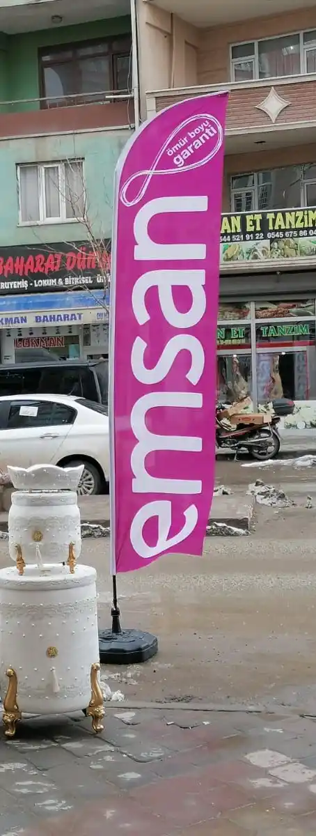 beyaz-esyaci-yelken-bayragi-23